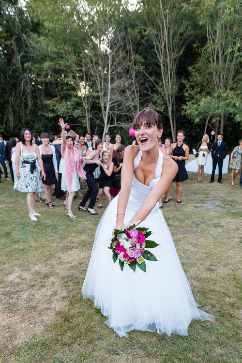 lancer de bouquet de la marie en Gironde